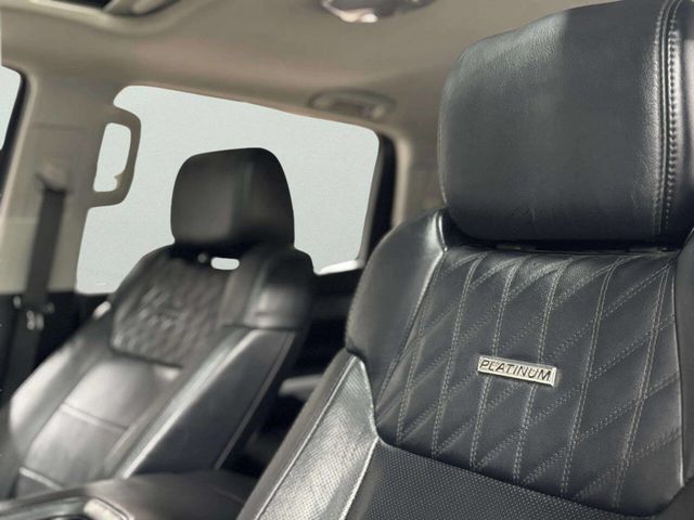 2015 Toyota Tundra CrewMax 5.7L V8 6-Spd AT Platinum (Natl) - 22978714 - 13