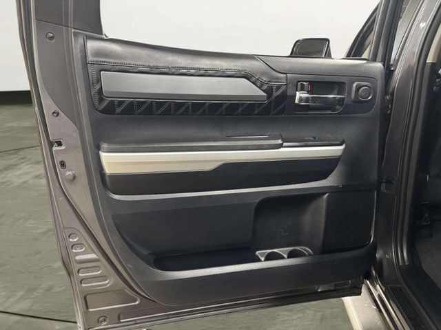 2015 Toyota Tundra CrewMax 5.7L V8 6-Spd AT Platinum (Natl) - 22978714 - 14