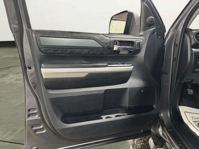 2015 Toyota Tundra CrewMax 5.7L V8 6-Spd AT Platinum (Natl) - 22978714 - 8