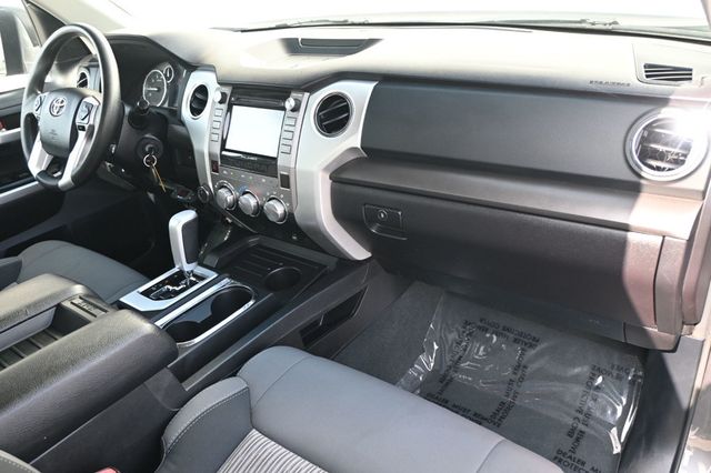 2015 Toyota Tundra Crew Max V8 SR5 TRD Off Road Pkg - 22941122 - 9