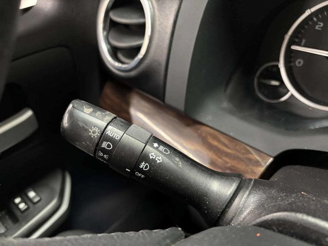 2015 Toyota Tundra Double Cab 5.7L FFV V8 6-Spd AT LTD (Natl) - 22965026 - 32