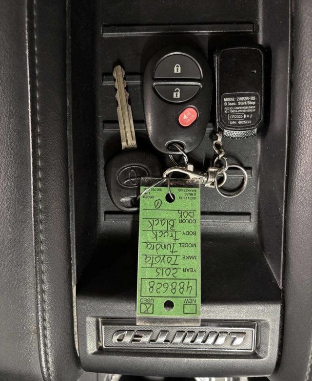 2015 Toyota Tundra Double Cab 5.7L FFV V8 6-Spd AT LTD (Natl) - 22965026 - 38