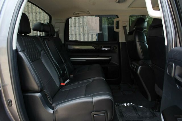 2015 Toyota Tundra PLATINUM CREWMAX W/ NAVIGATION, LEATHER, MOONROOF - 23065232 - 12