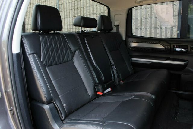2015 Toyota Tundra PLATINUM CREWMAX W/ NAVIGATION, LEATHER, MOONROOF - 23065232 - 13
