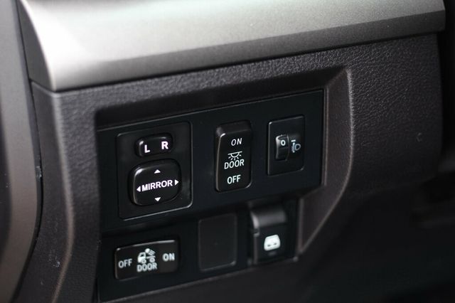 2015 Toyota Tundra SR5 CREWMAX W/ FRONT BUCKETS W/ PWR DRIVER SEAT - 23000948 - 20