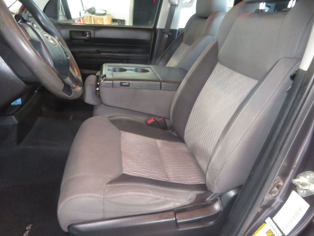 2015 Toyota Tundra TUNDRA DOUBLE CAB EXTRA CLEAN SOUTHWEST TRUCK 4.6 GAS SAVER  - 23085563 - 17