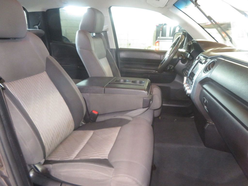 2015 Toyota Tundra TUNDRA DOUBLE CAB EXTRA CLEAN SOUTHWEST TRUCK 4.6 GAS SAVER  - 23085563 - 29