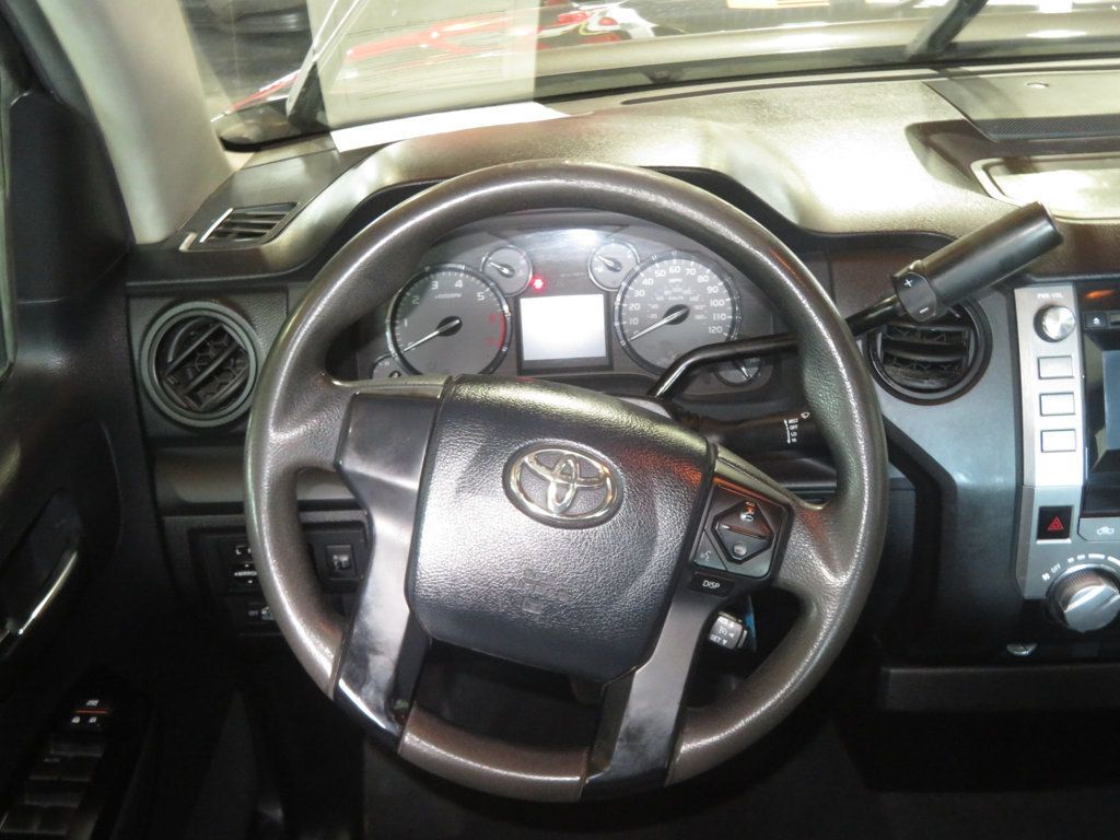 2015 Toyota Tundra TUNDRA DOUBLE CAB EXTRA CLEAN SOUTHWEST TRUCK 4.6 GAS SAVER  - 23085563 - 32