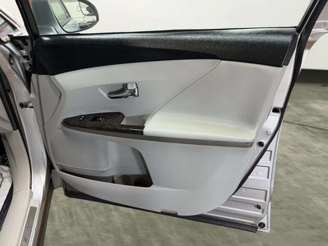 2015 Toyota Venza 4dr Wagon I4 FWD LE - 22977659 - 24