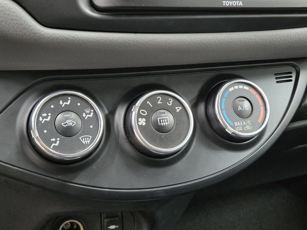 2015 Toyota Yaris 3dr Liftback Automatic L - 22928938 - 16