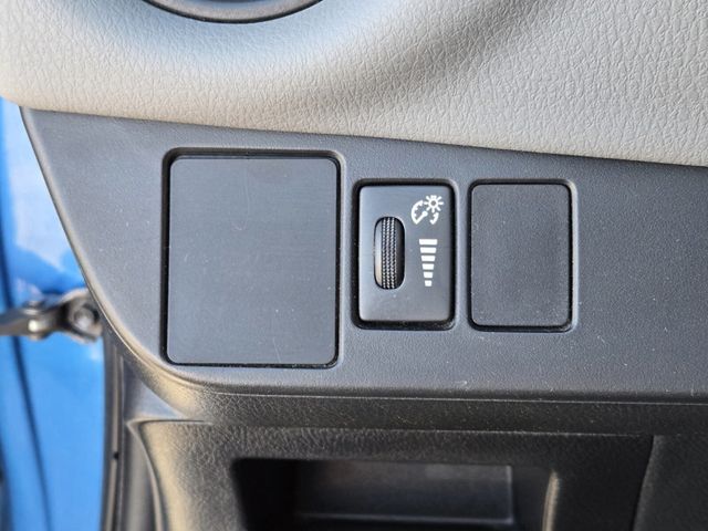 2015 Toyota Yaris 5dr Liftback Automatic L - 22978257 - 19