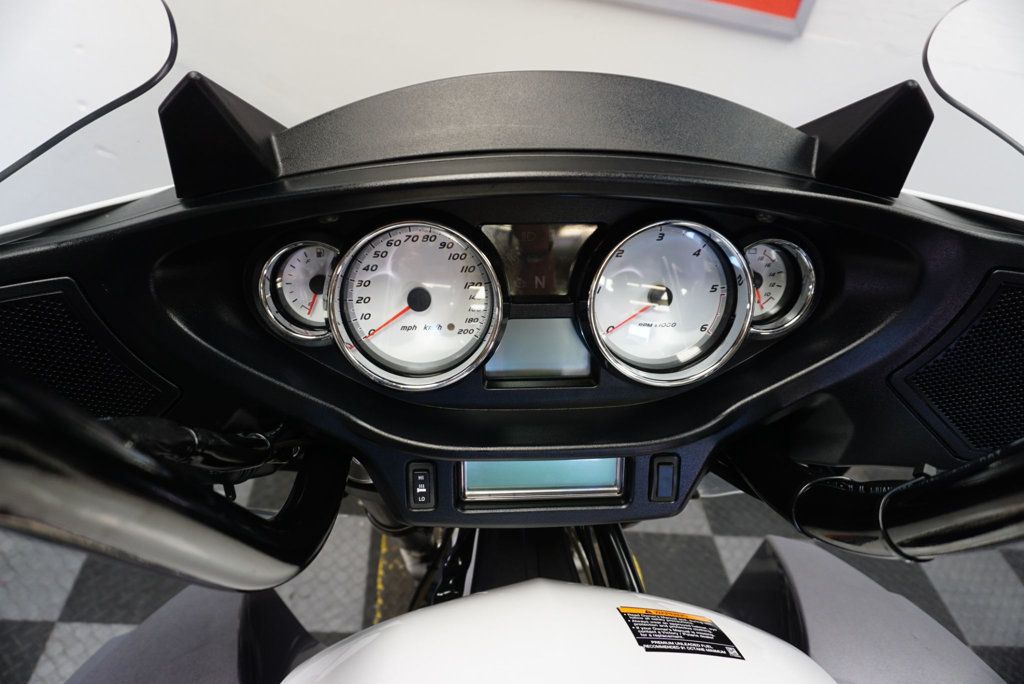 2015 VICTORY CROSS COUNTRY TOUR TWO-TONE NICE TOURING BIKE!!! - 22887366 - 12