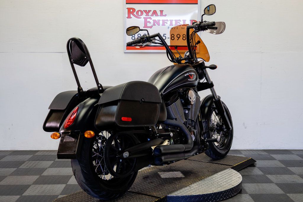 2015 VICTORY HIGH BALL BOBBER-CRUISER!!! - 23078597 - 5