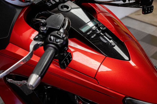 2015 VICTORY VISION ABS NICE TOURING BAGGER! - 23037503 - 13