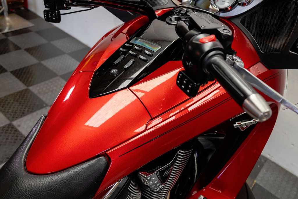 2015 VICTORY VISION ABS NICE TOURING BAGGER! - 23037503 - 14