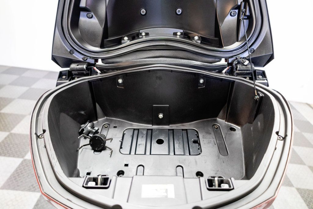 2015 VICTORY VISION ABS NICE TOURING BAGGER! - 23037503 - 17