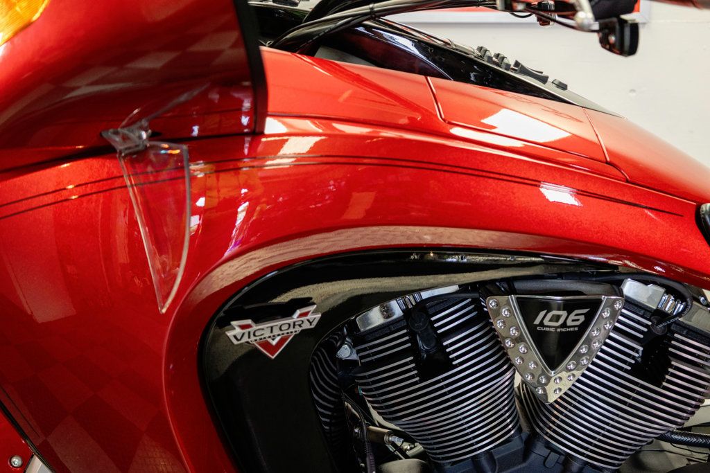 2015 VICTORY VISION ABS NICE TOURING BAGGER! - 23037503 - 21