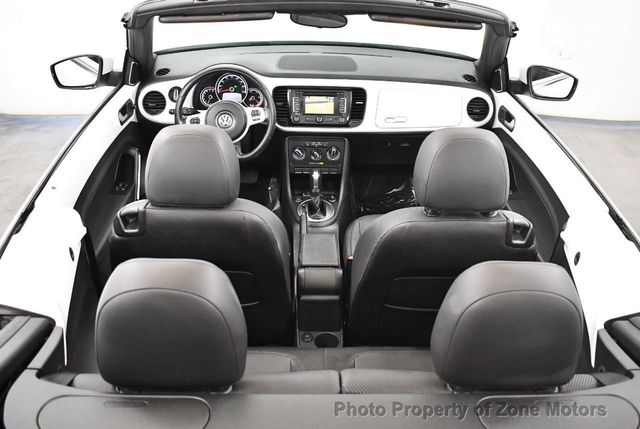 2015 Volkswagen Beetle Convertible 2dr Automatic 1.8T Classic - 22039597 - 16