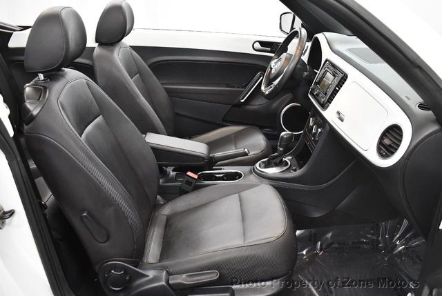 2015 Volkswagen Beetle Convertible 2dr Automatic 1.8T Classic - 22039597 - 17