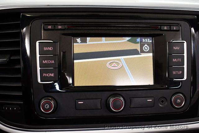 2015 Volkswagen Beetle Convertible 2dr Automatic 1.8T Classic - 22039597 - 28