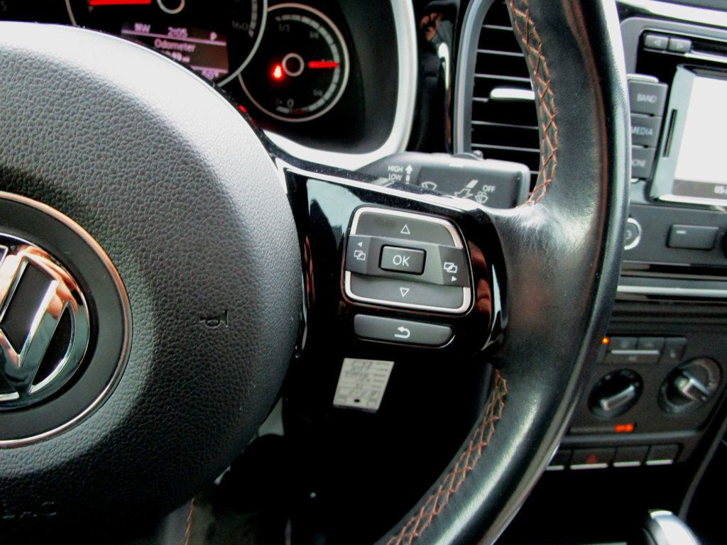 2015 Volkswagen Beetle Convertible 2dr Automatic 1.8T Classic - 22940176 - 22