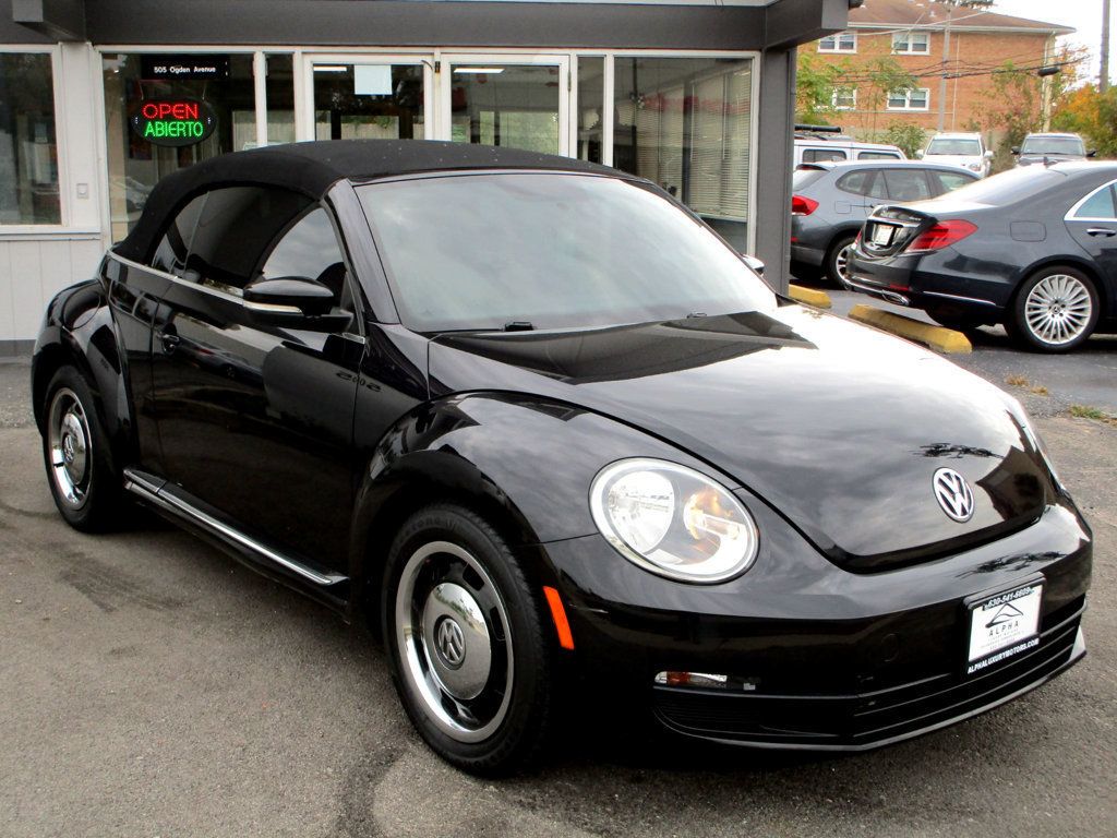 2015 Volkswagen Beetle Convertible 2dr Automatic 1.8T Classic - 22940176 - 25