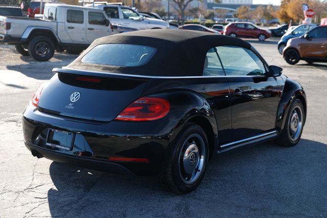 2015 Volkswagen Beetle Convertible 2dr Automatic 1.8T Classic - 22972678 - 15