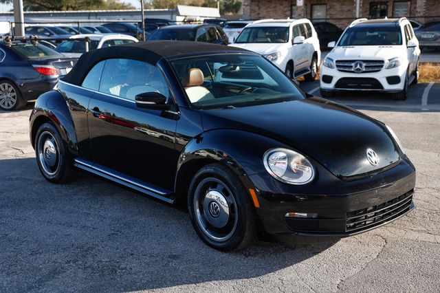 2015 Volkswagen Beetle Convertible 2dr Automatic 1.8T Classic - 22972678 - 19