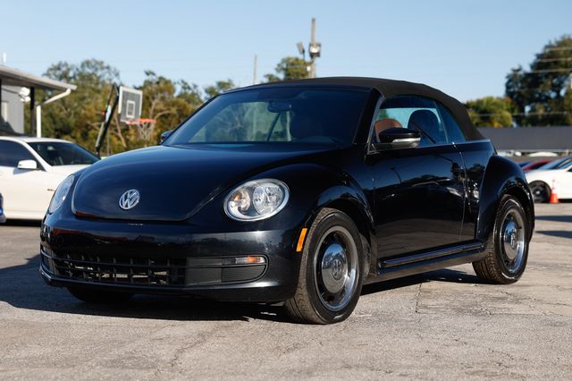 2015 Volkswagen Beetle Convertible 2dr Automatic 1.8T Classic - 22972678 - 3