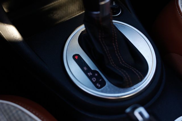 2015 Volkswagen Beetle Convertible 2dr Automatic 1.8T Classic - 22972678 - 40