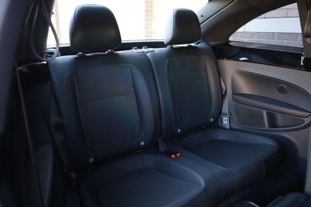 2015 Volkswagen Beetle Coupe 1.8T - 23036742 - 13