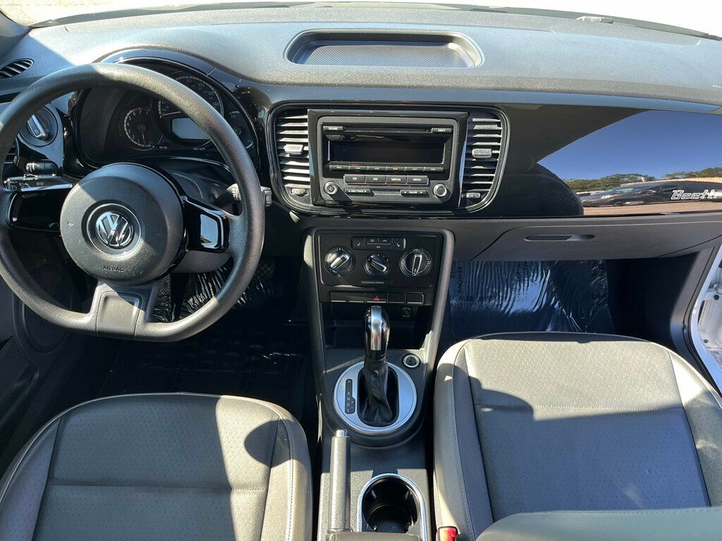 2015 Volkswagen Beetle Coupe 2dr Automatic 1.8T Classic - 22929339 - 14