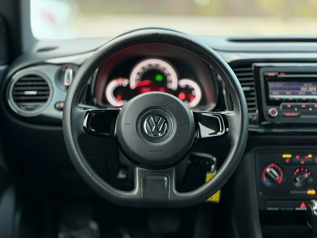 2015 Volkswagen Beetle Coupe 2dr Automatic 1.8T Classic - 22957672 - 15