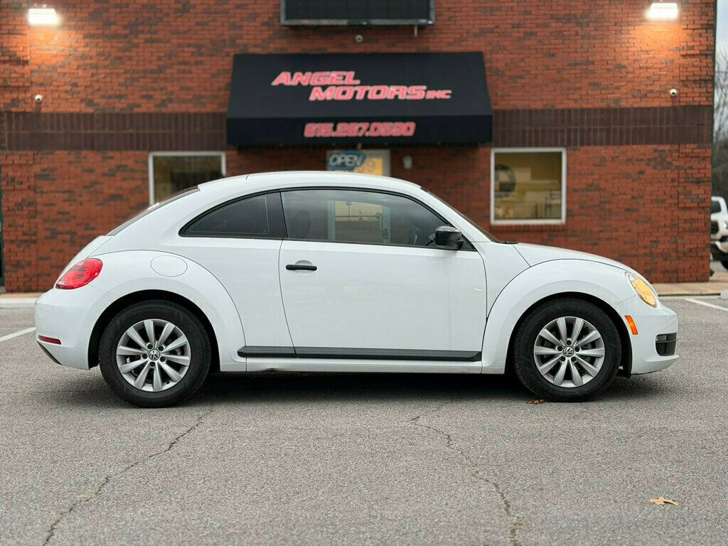 2015 Volkswagen Beetle Coupe 2dr Automatic 1.8T Classic - 22957672 - 6