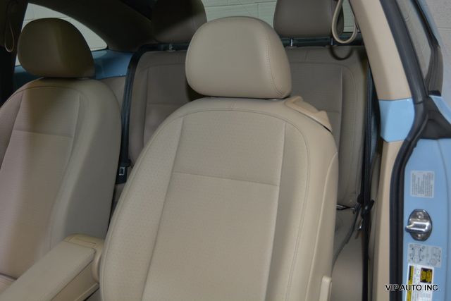 2015 Volkswagen Beetle Coupe 2dr Automatic 1.8T PZEV - 22984436 - 10