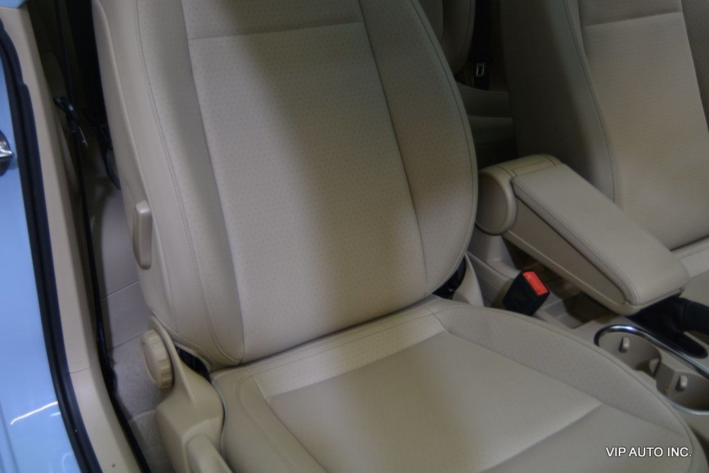 2015 Volkswagen Beetle Coupe 2dr Automatic 1.8T PZEV - 22984436 - 13