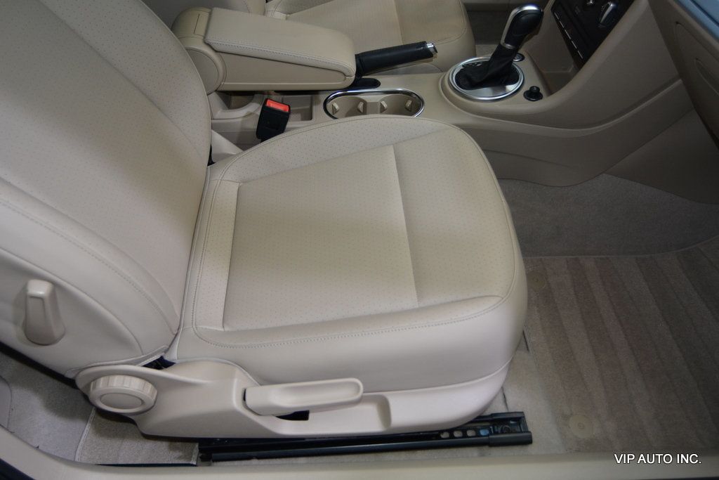 2015 Volkswagen Beetle Coupe 2dr Automatic 1.8T PZEV - 22984436 - 15