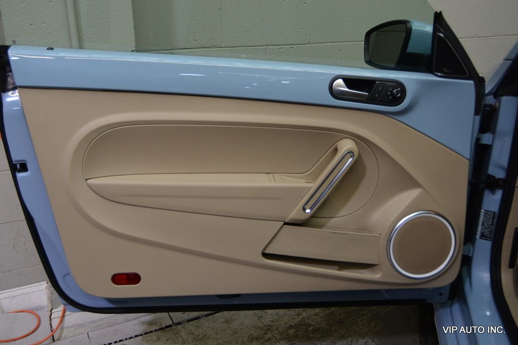 2015 Volkswagen Beetle Coupe 2dr Automatic 1.8T PZEV - 22984436 - 6