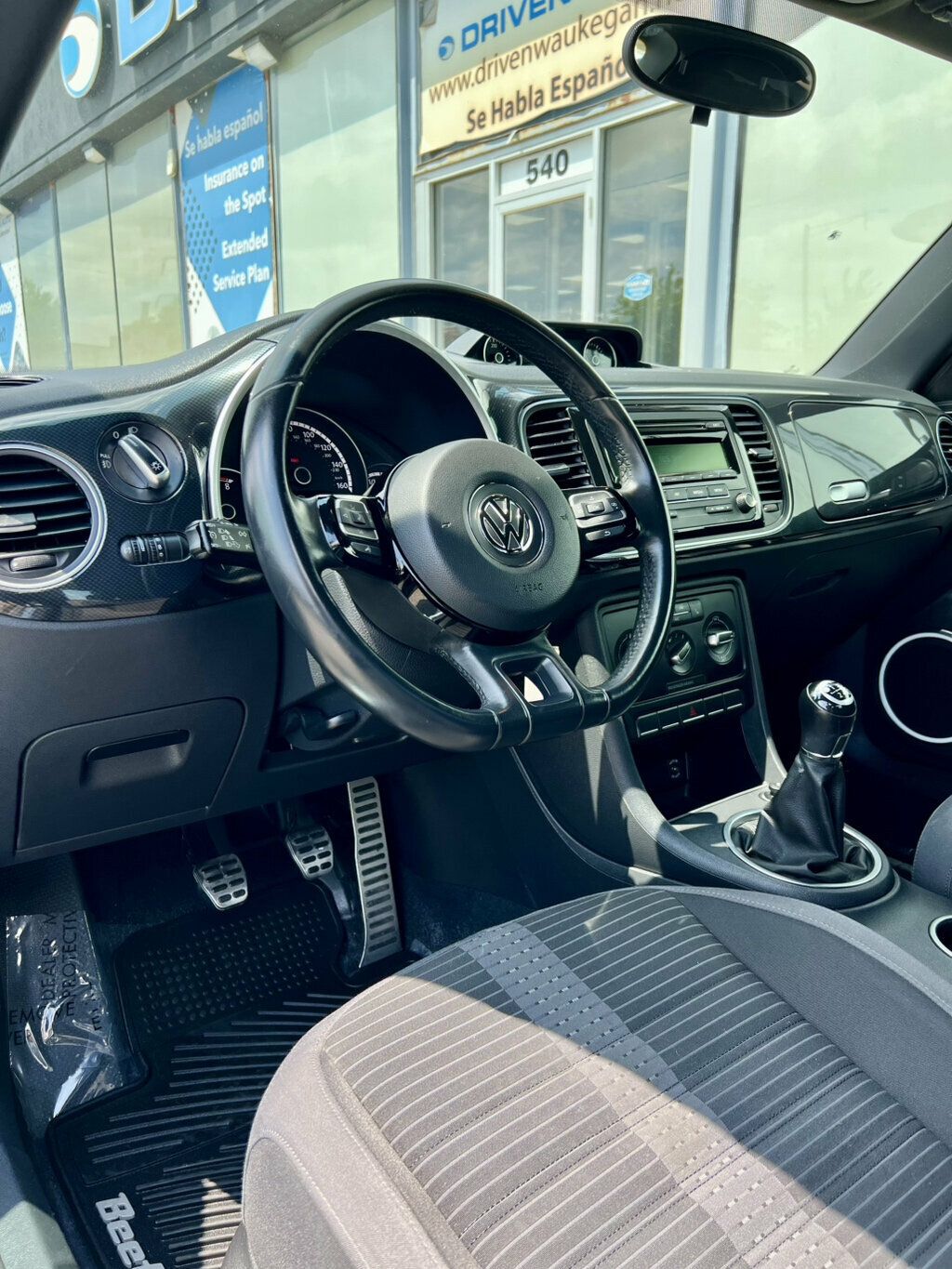 2015 Volkswagen Beetle Coupe R-LINE - 23050365 - 12