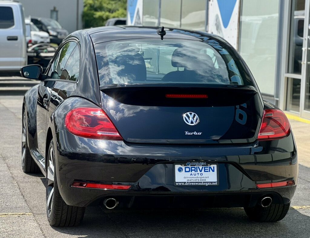 2015 Volkswagen Beetle Coupe R-LINE - 23050365 - 28