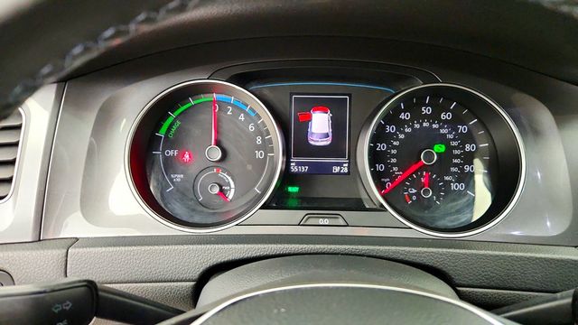 2015 Volkswagen e-Golf 4dr Hatchback SEL Premium - 23084899 - 12