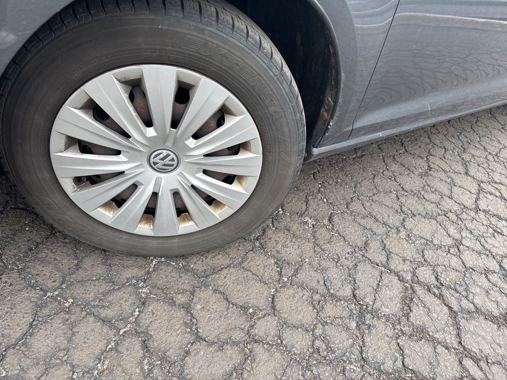 2015 Volkswagen Golf  - 23003080 - 1