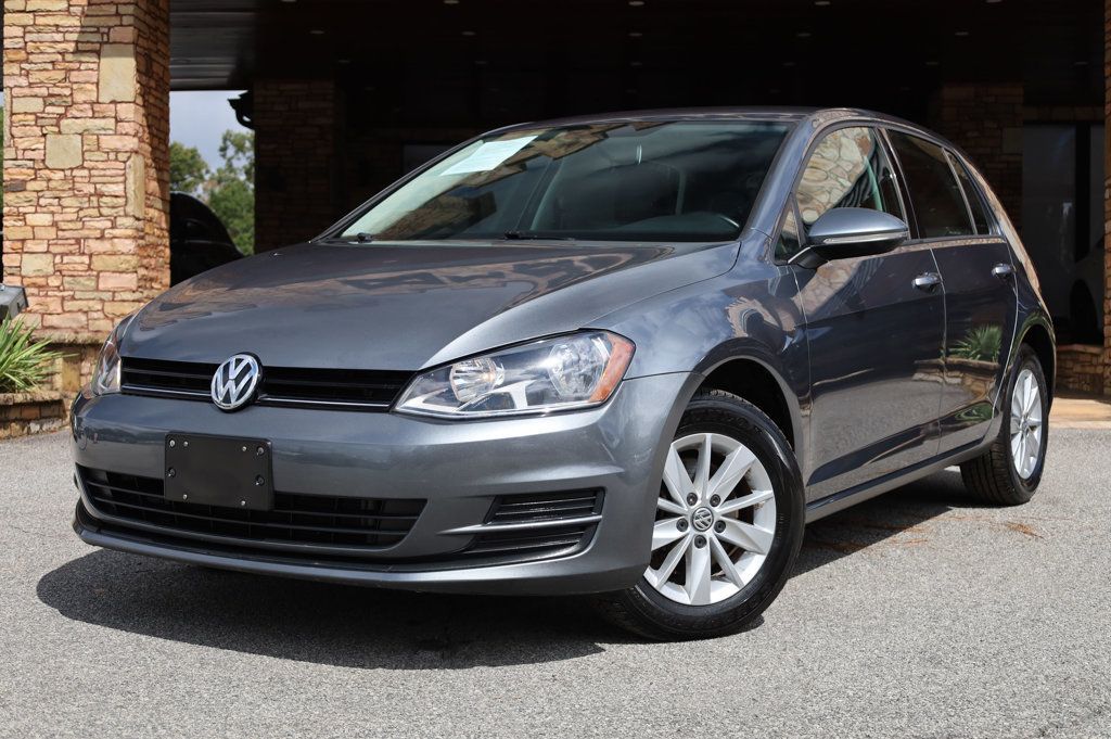 2015 Volkswagen Golf TSI S photo 2