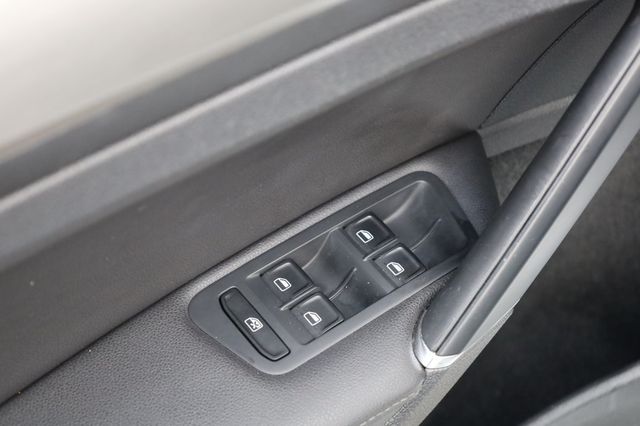 2015 Volkswagen Golf 4dr Hatchback DSG TDI S - 22970740 - 29