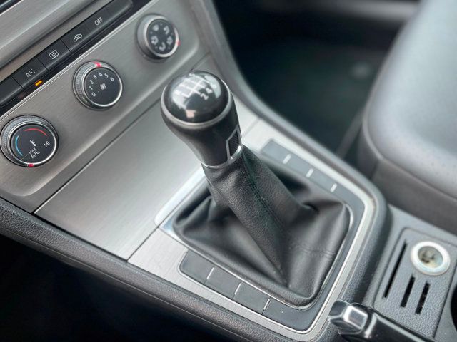 2015 Volkswagen Golf 4dr HB TDi S Manual 2.0l Turbo Diesel 6-spd - 22400629 - 38