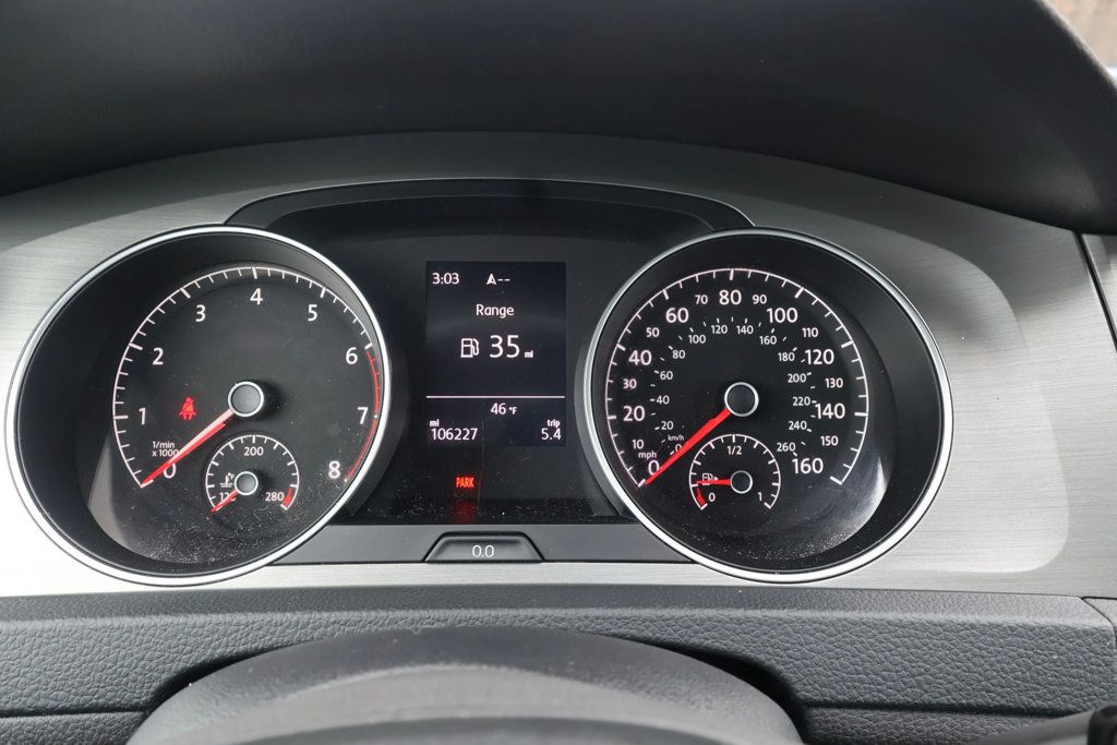 2015 Volkswagen Golf LAUNCH EDITION, 1 OWNER, MANUAL TRANS, BLUETOOTH, TOUCHSCREEN!!  - 22940766 - 17