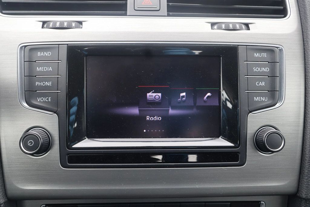 2015 Volkswagen Golf LAUNCH EDITION, 1 OWNER, MANUAL TRANS, BLUETOOTH, TOUCHSCREEN!!  - 22940766 - 18