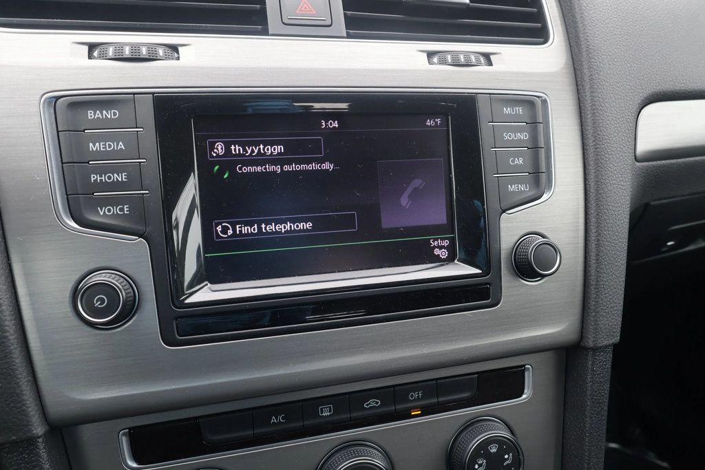 2015 Volkswagen Golf LAUNCH EDITION, 1 OWNER, MANUAL TRANS, BLUETOOTH, TOUCHSCREEN!!  - 22940766 - 19