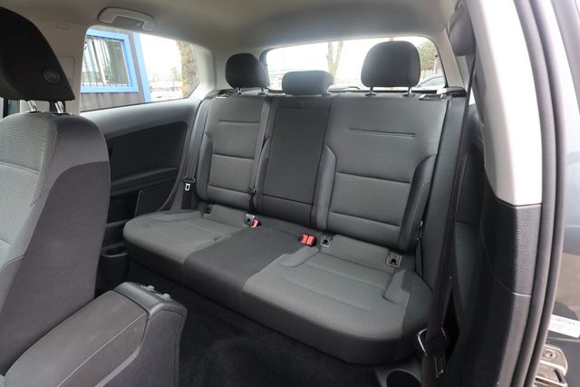 2015 Volkswagen Golf LAUNCH EDITION, 1 OWNER, MANUAL TRANS, BLUETOOTH, TOUCHSCREEN!!  - 22940766 - 26