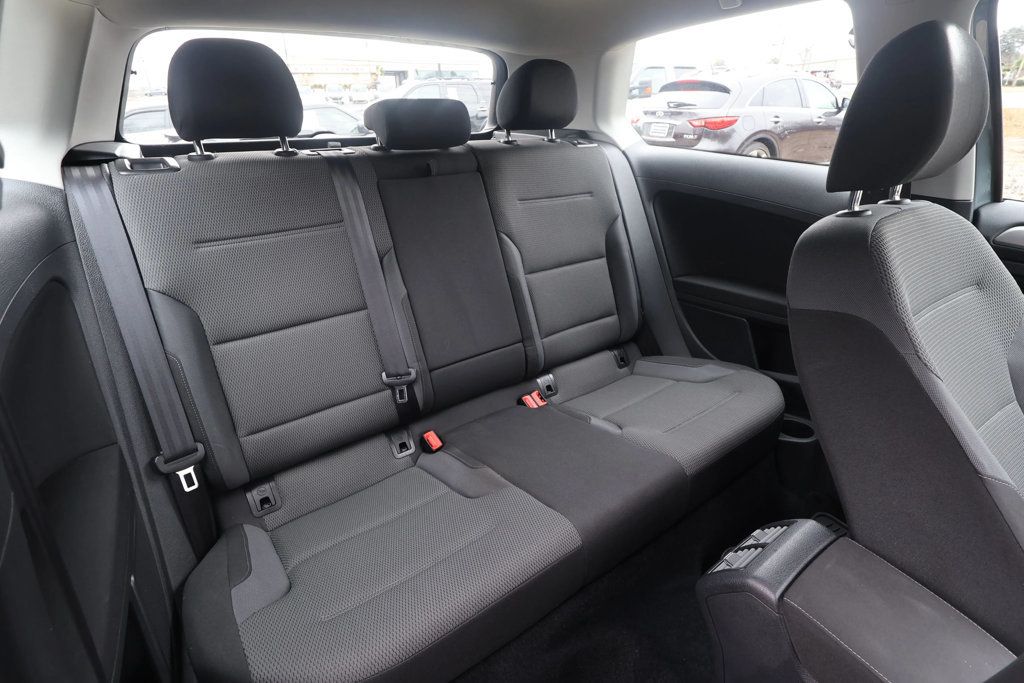 2015 Volkswagen Golf LAUNCH EDITION, 1 OWNER, MANUAL TRANS, BLUETOOTH, TOUCHSCREEN!!  - 22940766 - 27